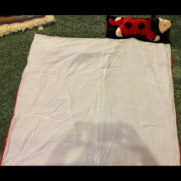 Kids Lady bug plush sleeping bag - Picture 5 of 15